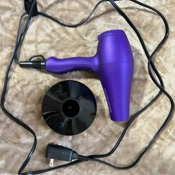 Wazor Purple Hair Dryer with Diffuser - Picture 2 of 4